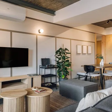 Moledo - 3 Bedrooms And Balcony In Santo Antonio דירה ליסבון