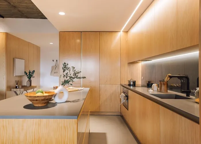 Moledo - 3 Bedrooms And Balcony In Santo Antonio Apartman Lisboa