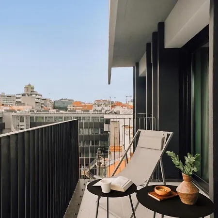 Moledo - 3 Bedrooms And Balcony In Santo Antonio