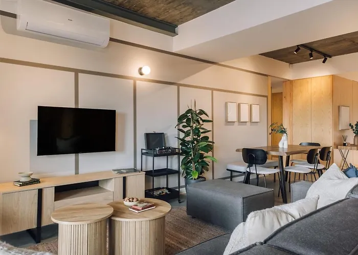 Moledo - 3 Bedrooms And Balcony In Santo Antonio Апартаменти Лісабон