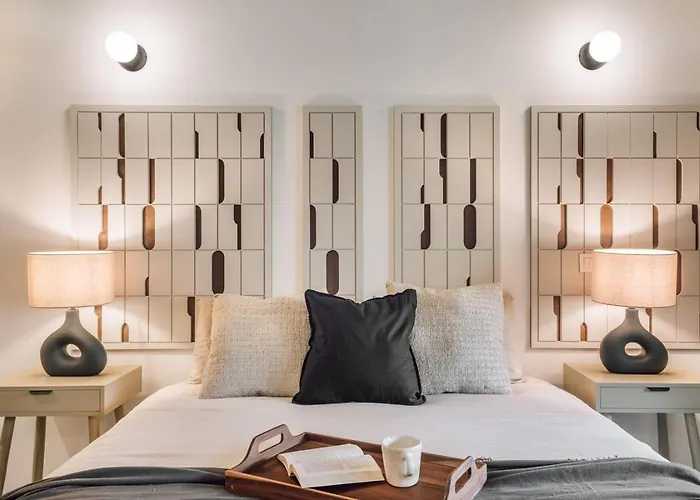 Moledo - 3 Bedrooms And Balcony In Santo Antonio شقة Lisboa