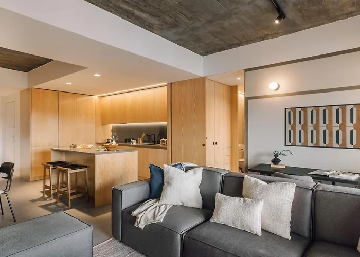 Moledo - 3 Bedrooms And Balcony In Santo Antonio Апартаменты Лиссабон